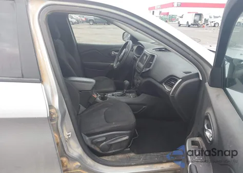 2020 Jeep Cherokee Latitude Fwd from USA, damaged, VIN 1C4PJLCB6LD653567